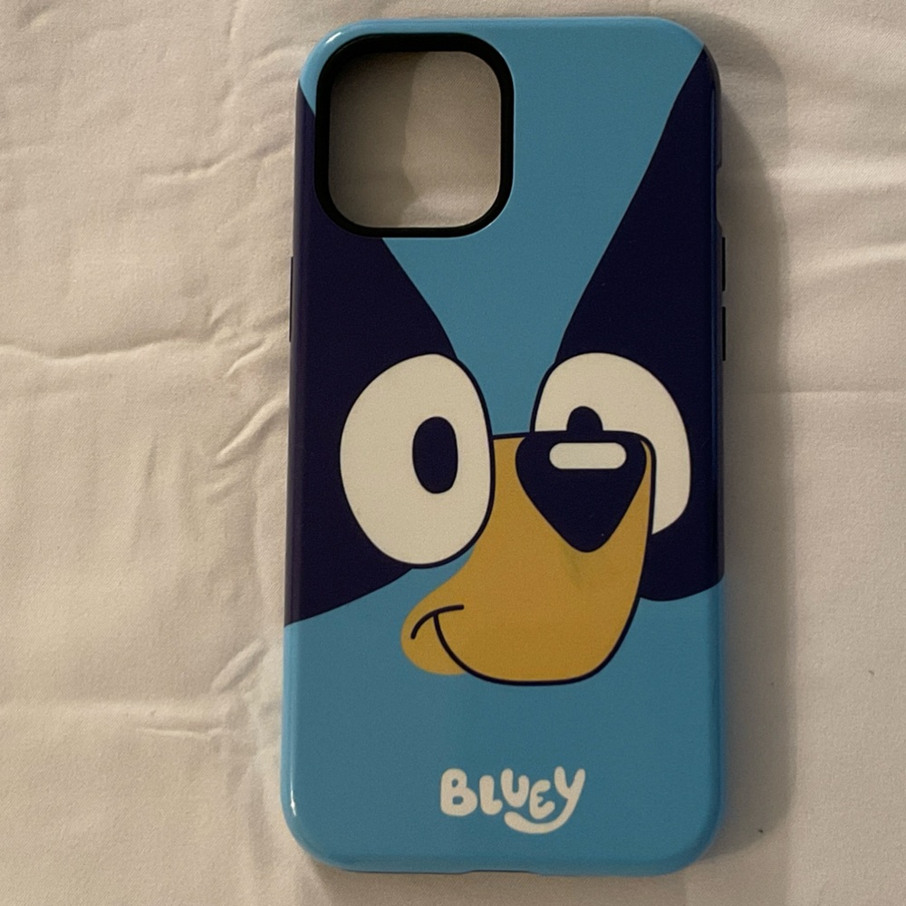 IP12 6.7 inch Bluey Phone Tough Case in Gloss